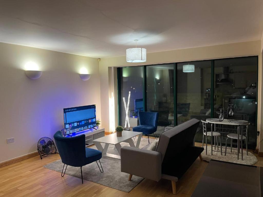 2 Bedrooms, 2 Bathrooms Stunning Penthouse City View Bradford  Kültér fotó